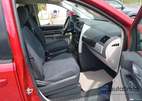 2010 Dodge Grand Caravan Sxt from USA, damaged, VIN 2D4RN5D15AR121383